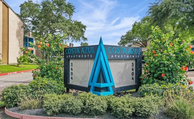 Costa Azul Apartments